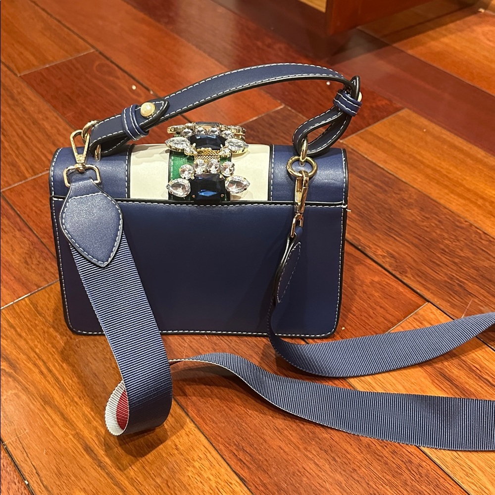 Beautiful handbag - Picture 6 of 11